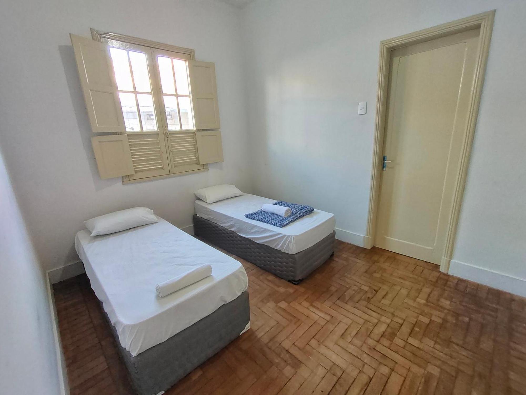 Hostel Mineirinho 贝洛哈里桑塔 外观 照片